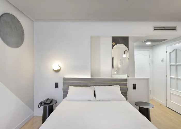 Hotell Inca Zaragoza