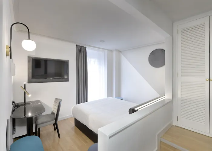 Hotell Inca Zaragoza